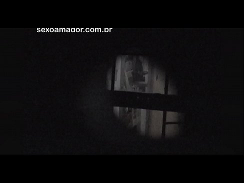 ❤️ Lourinho é filmado secretamente por um voyeur de bairro escondido atrás de tijolos ocos ☑ Porno doméstico em porno pt.cassino-vulkan646.ru ❤